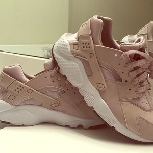 Rose Gold Huaraches